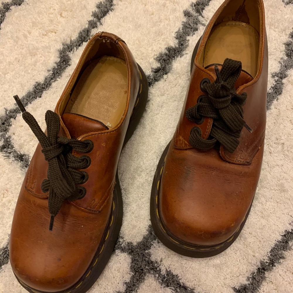 Dr. Martens Low Top Shoes, Air Wair